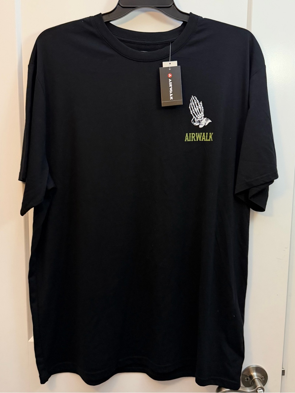 2XL Airwalk tee